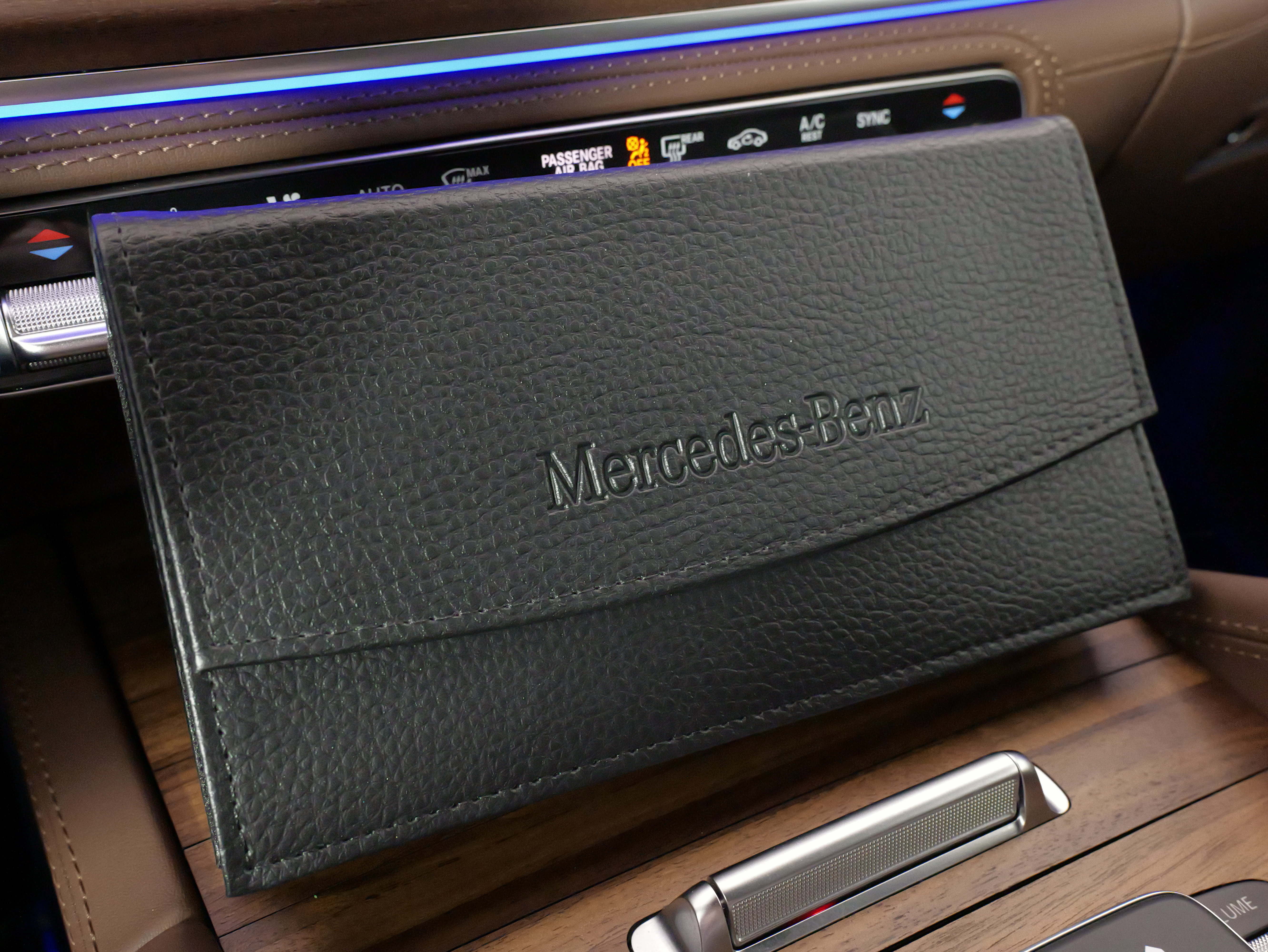 Used 2025 Mercedes-Benz GLS 63 AMG 4MATIC image 92