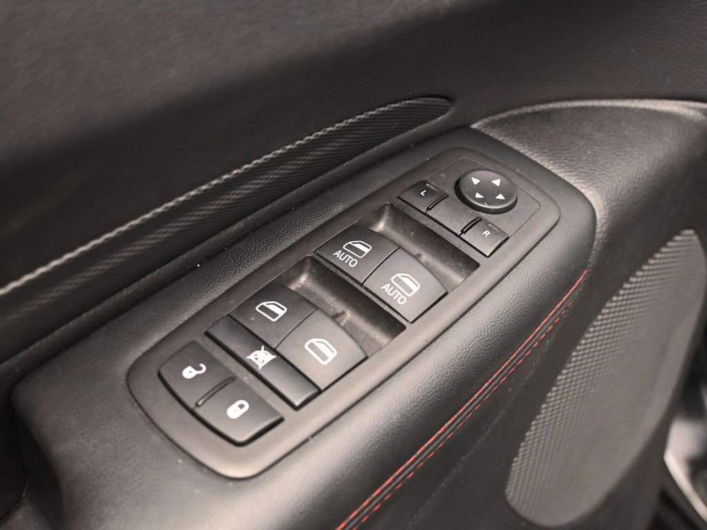 Used 2025 Dodge Durango GT image 17