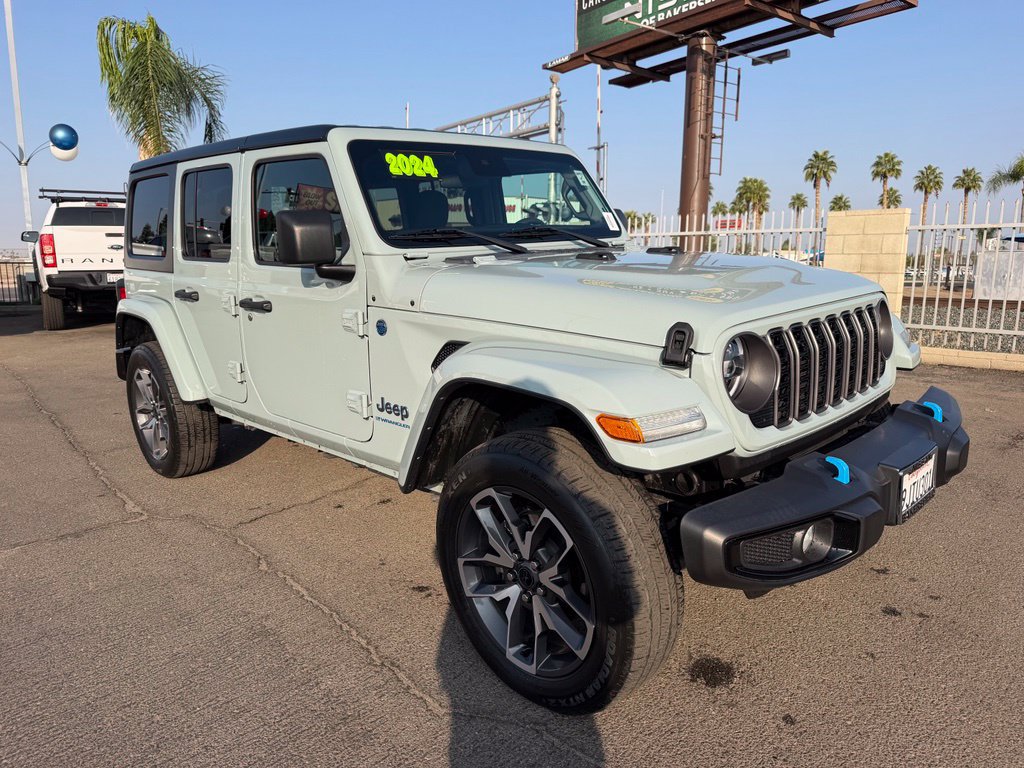 Used 2024 Jeep Wrangler Unlimited w/ LED Headlamp & Fog Lamp Group