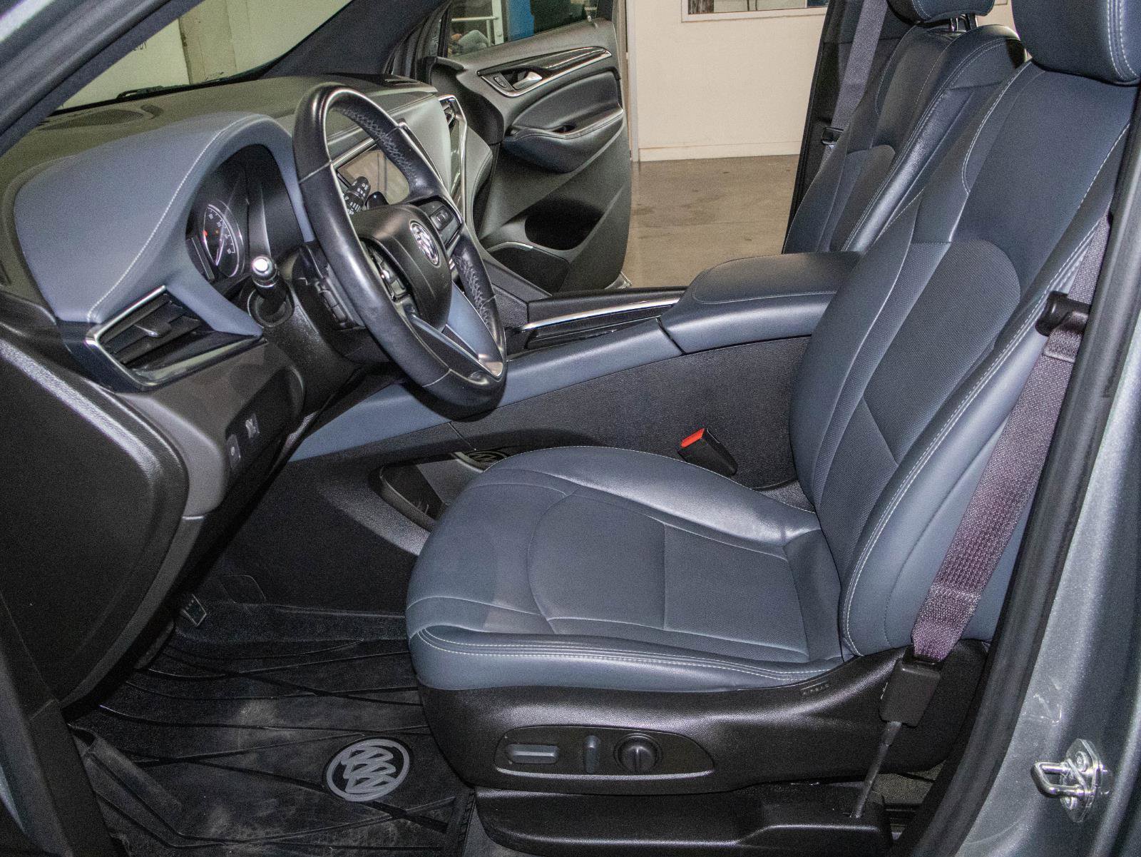 Used 2024 Buick Enclave Essence w/ Sound and Sites Package image 8