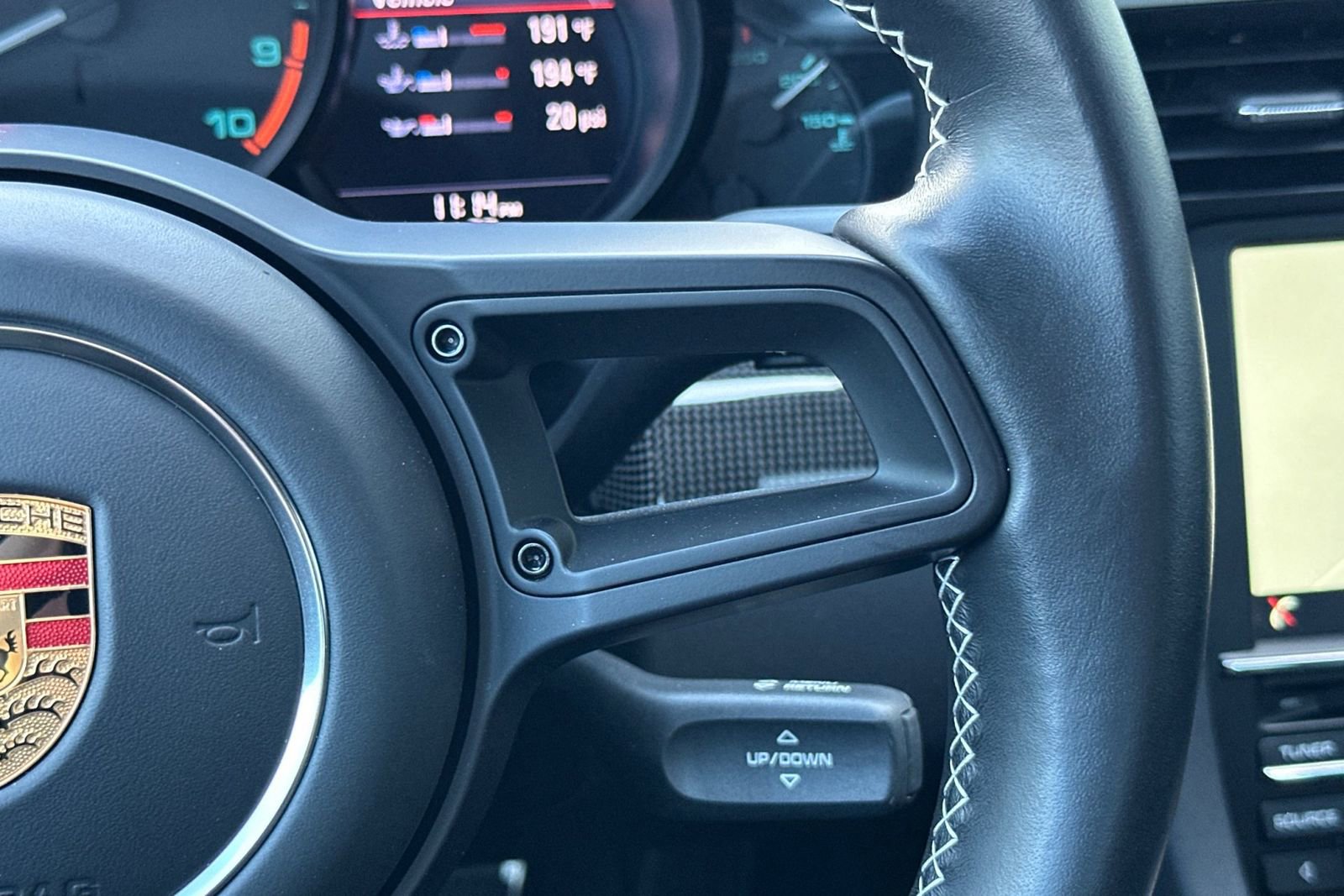Certified 2016 Porsche 911 R RWD image 28