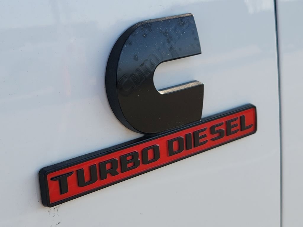 Used 2019 RAM 2500 Laramie w/ Night Edition image 11