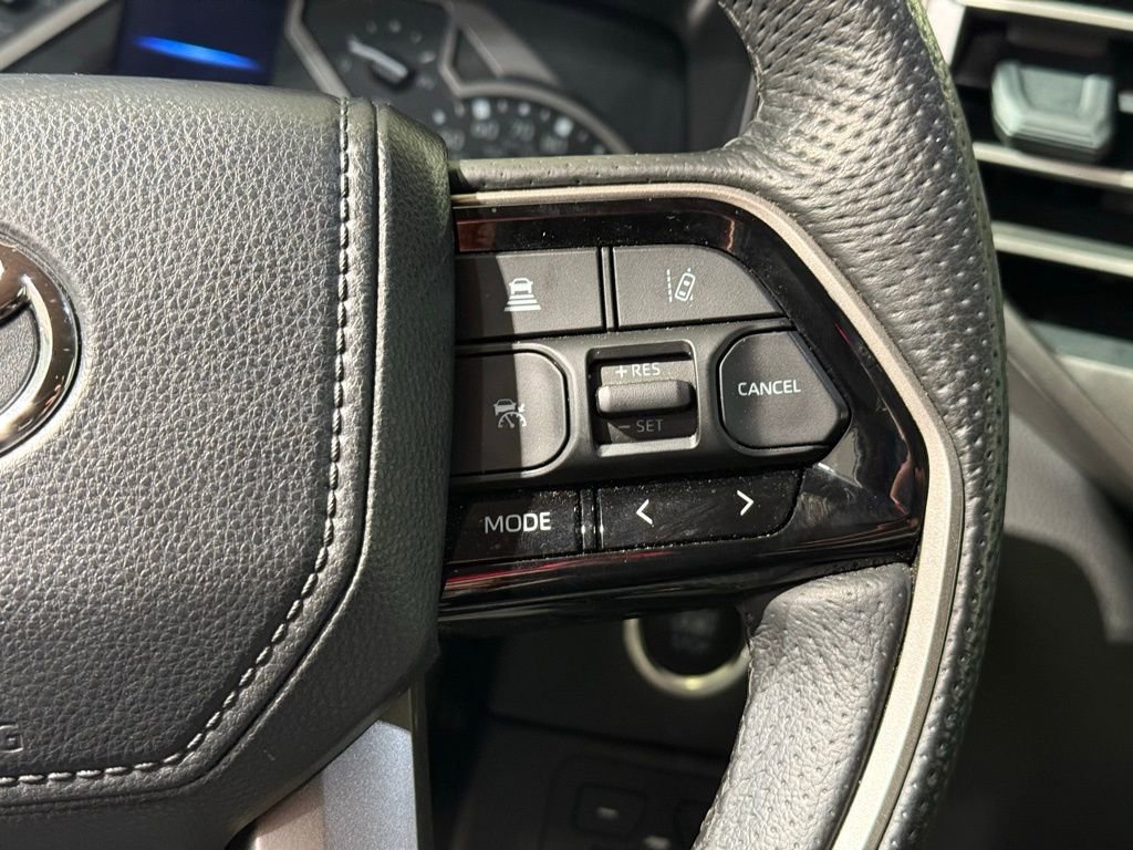 Used 2023 Toyota Tundra Limited image 23