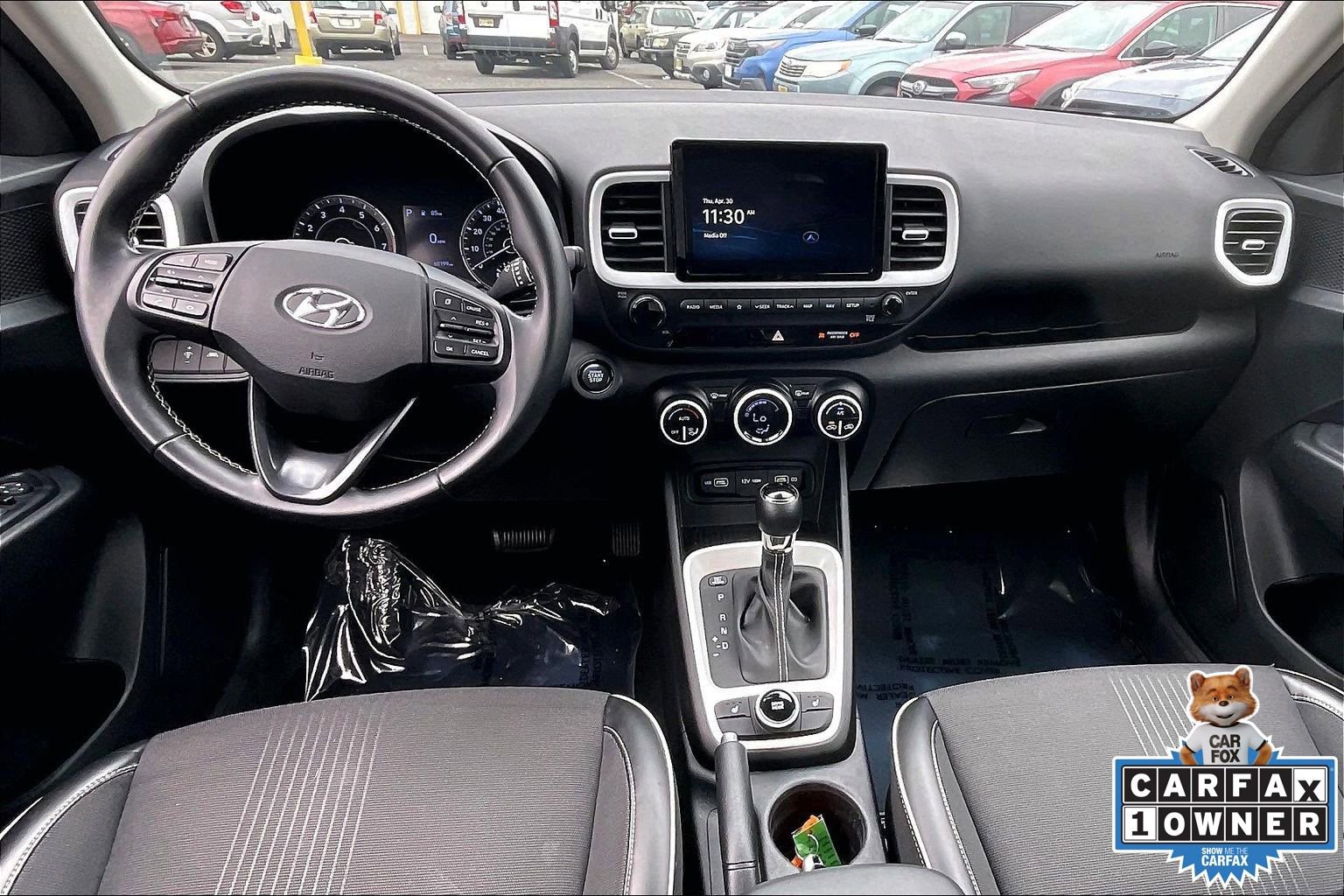 Used 2022 Hyundai Venue Limited w/ Cargo Package FWD image 15