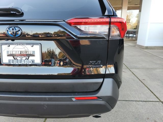 Certified 2023 Toyota RAV4 XLE Premium image 11