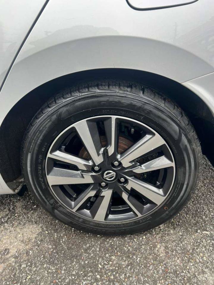 Used 2021 Nissan Versa SV FWD image 20