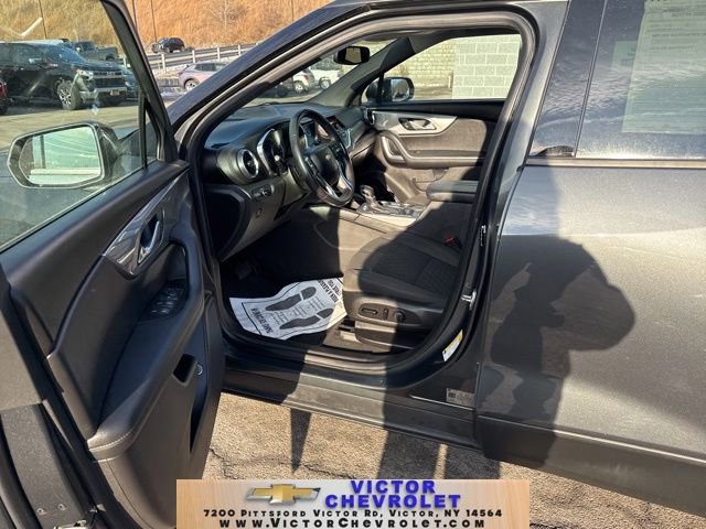 Used 2019 Chevrolet Blazer LT image 11