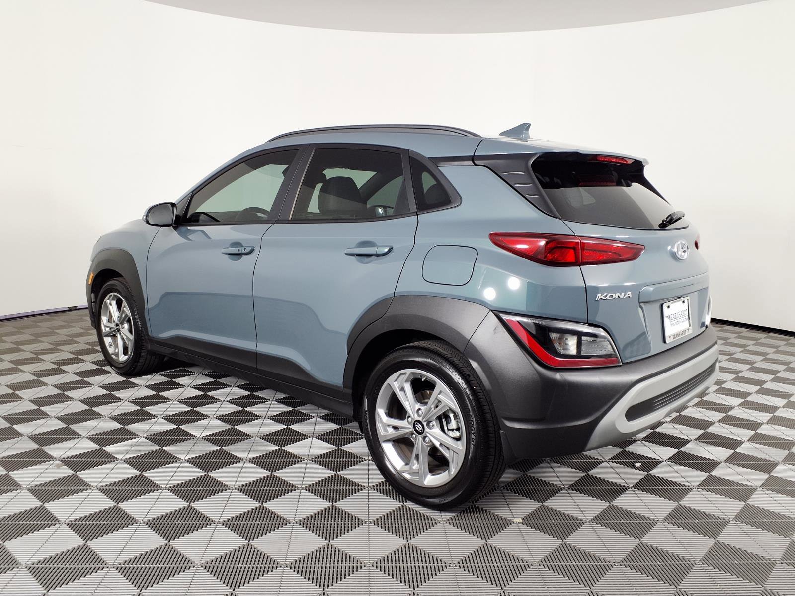 Certified 2022 Hyundai Kona SEL FWD image 6