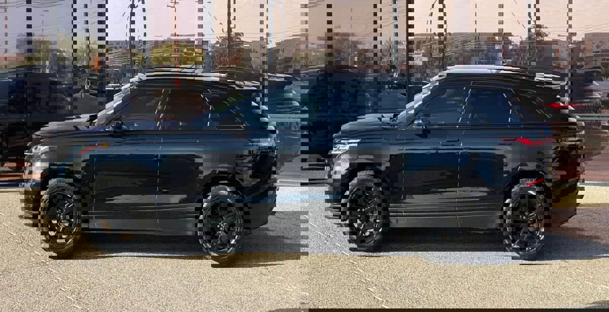 Used 2019 Land Rover Range Rover Velar S image 6