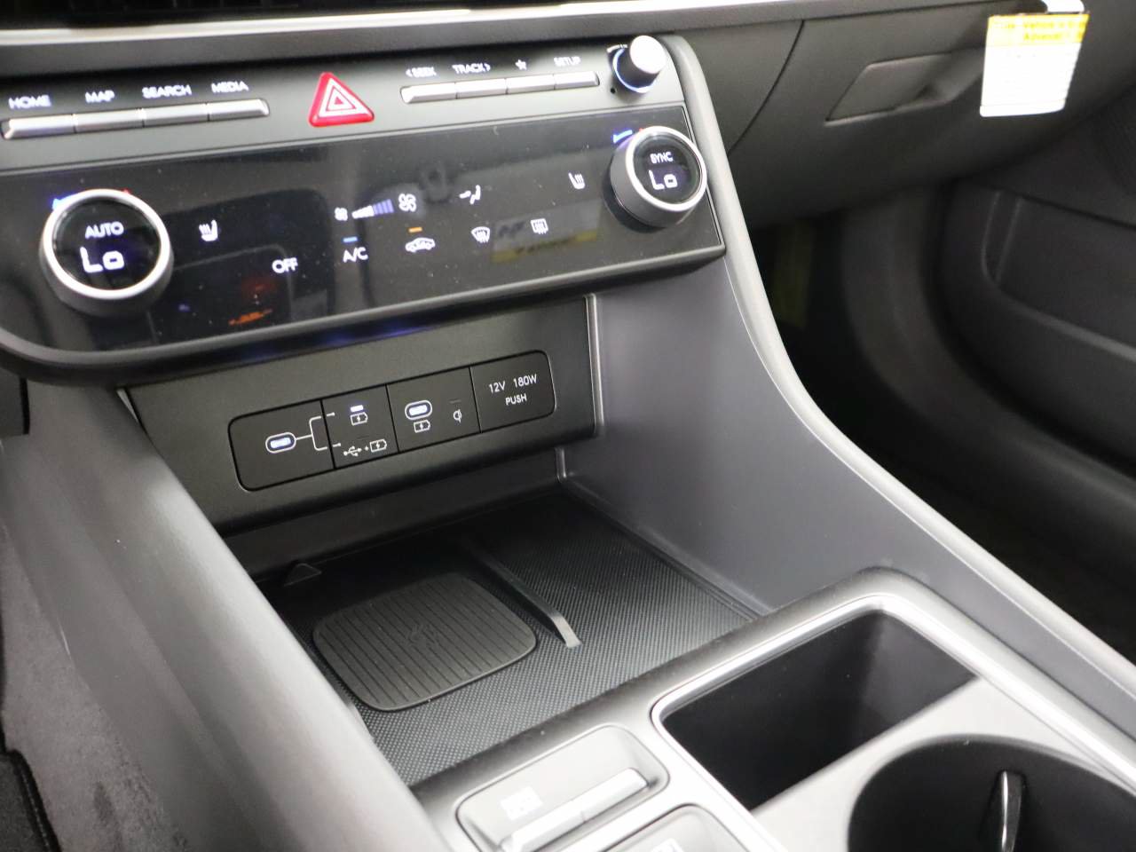 New 2026 Hyundai Sonata SEL FWD image 10