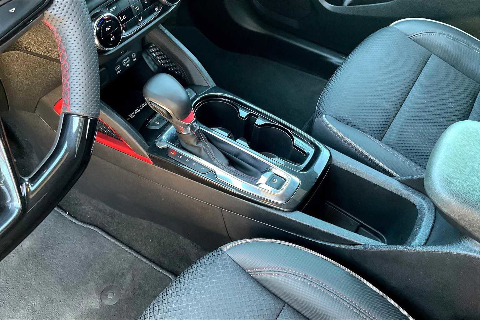 Used 2023 Chevrolet TrailBlazer RS w/ Sun and Liftgate Package image 16