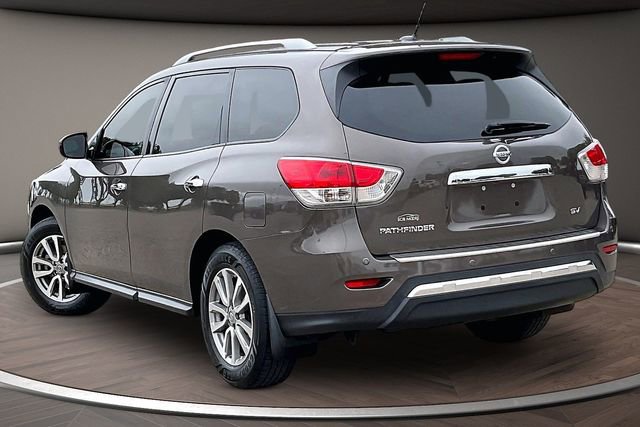 Used 2015 Nissan Pathfinder SV FWD image 11