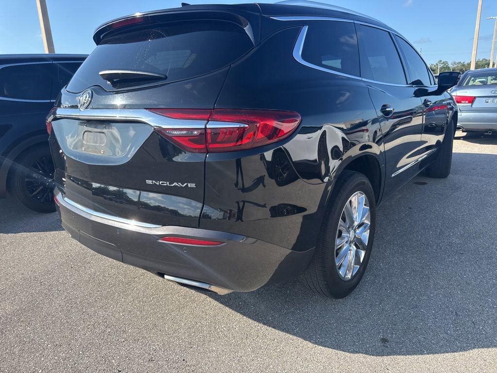 Used 2019 Buick Enclave Premium w/ Experience Buick Package FWD image 3