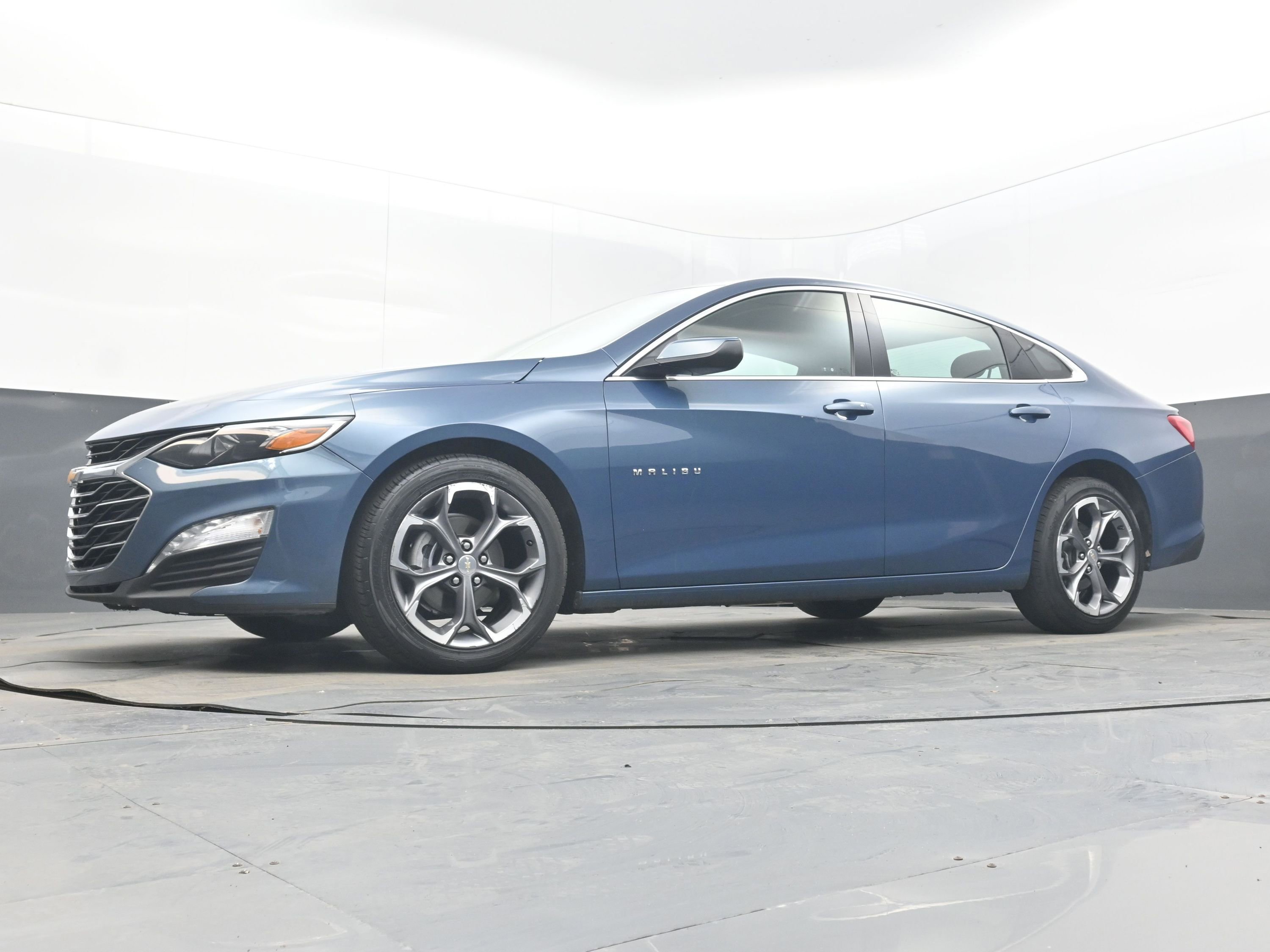 Used 2024 Chevrolet Malibu LT FWD image 27