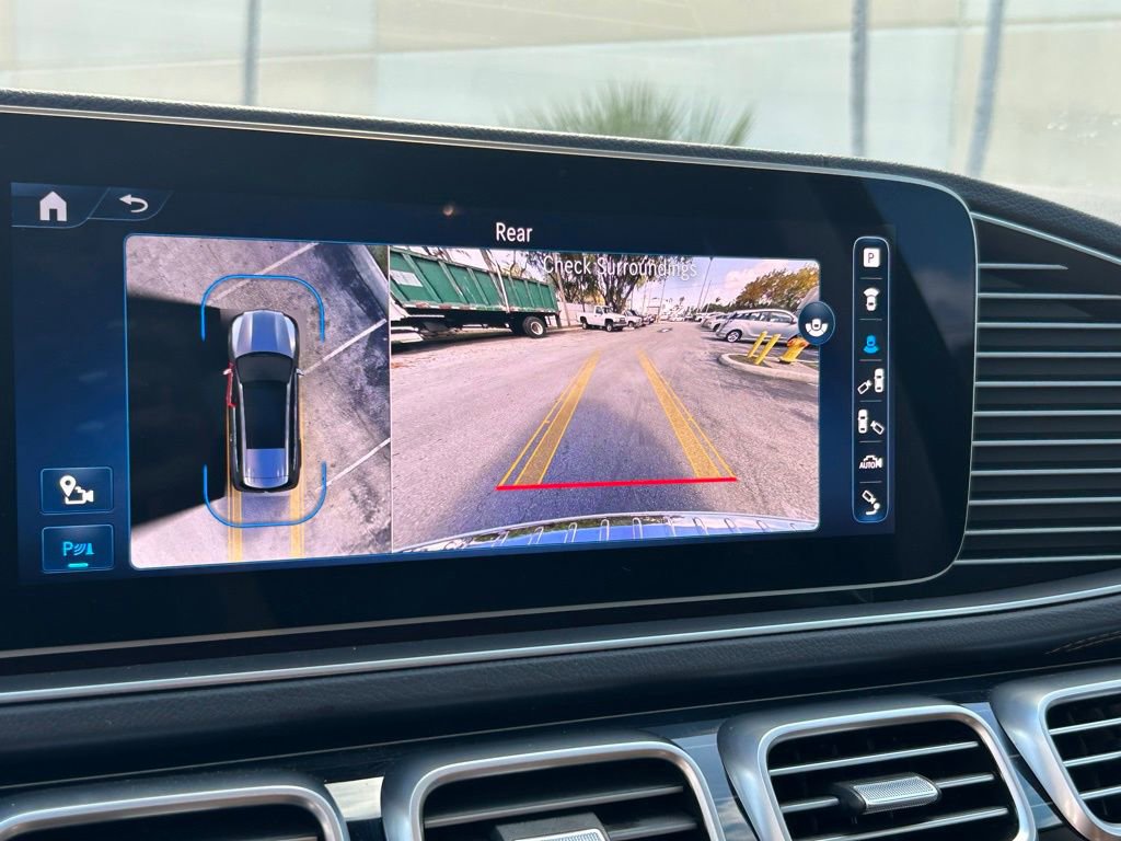 Used 2024 Mercedes-Benz GLS 580 4MATIC w/ Warmth & Comfort Package image 25