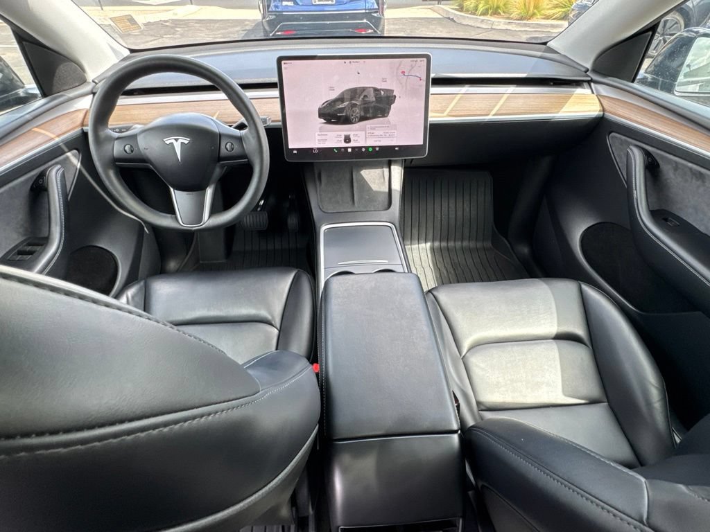 Used 2024 Tesla Model Y Long Range AWD/4WD image 15