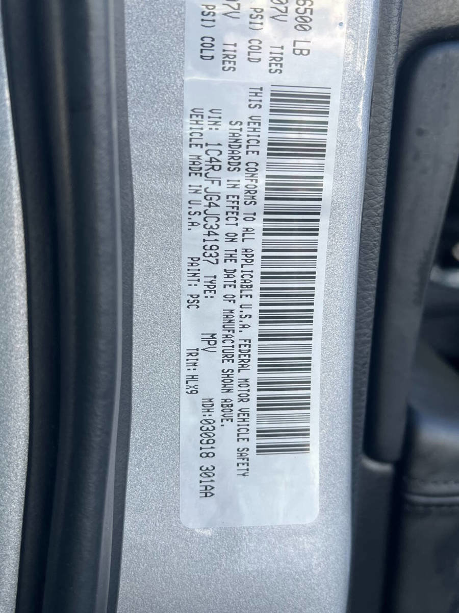 Used 2018 Jeep Grand Cherokee Summit AWD/4WD image 45