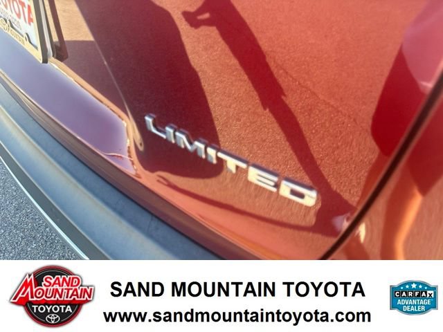 Used 2019 Jeep Cherokee Limited AWD/4WD image 10