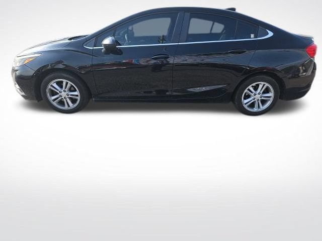 Used 2017 Chevrolet Cruze LT FWD image 6