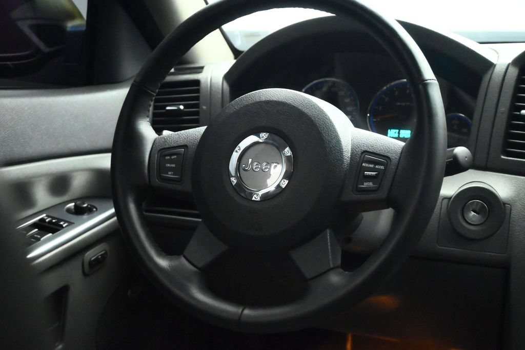 Used 2007 Jeep Grand Cherokee SRT8 w/ SRT Option Group I AWD/4WD image 40