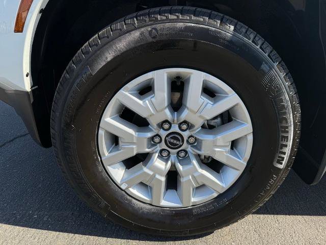 Certified 2024 Nissan Frontier SV w/ SV Convenience Package image 9