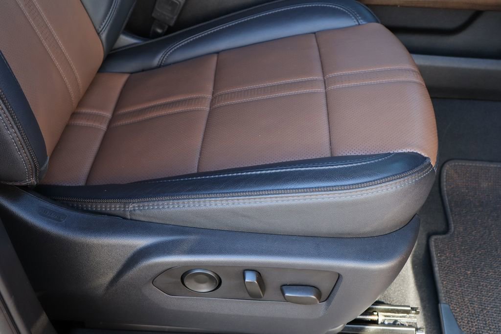 Used 2023 Chevrolet Silverado 1500 High Country w/ Z71 Off-Road Package image 27