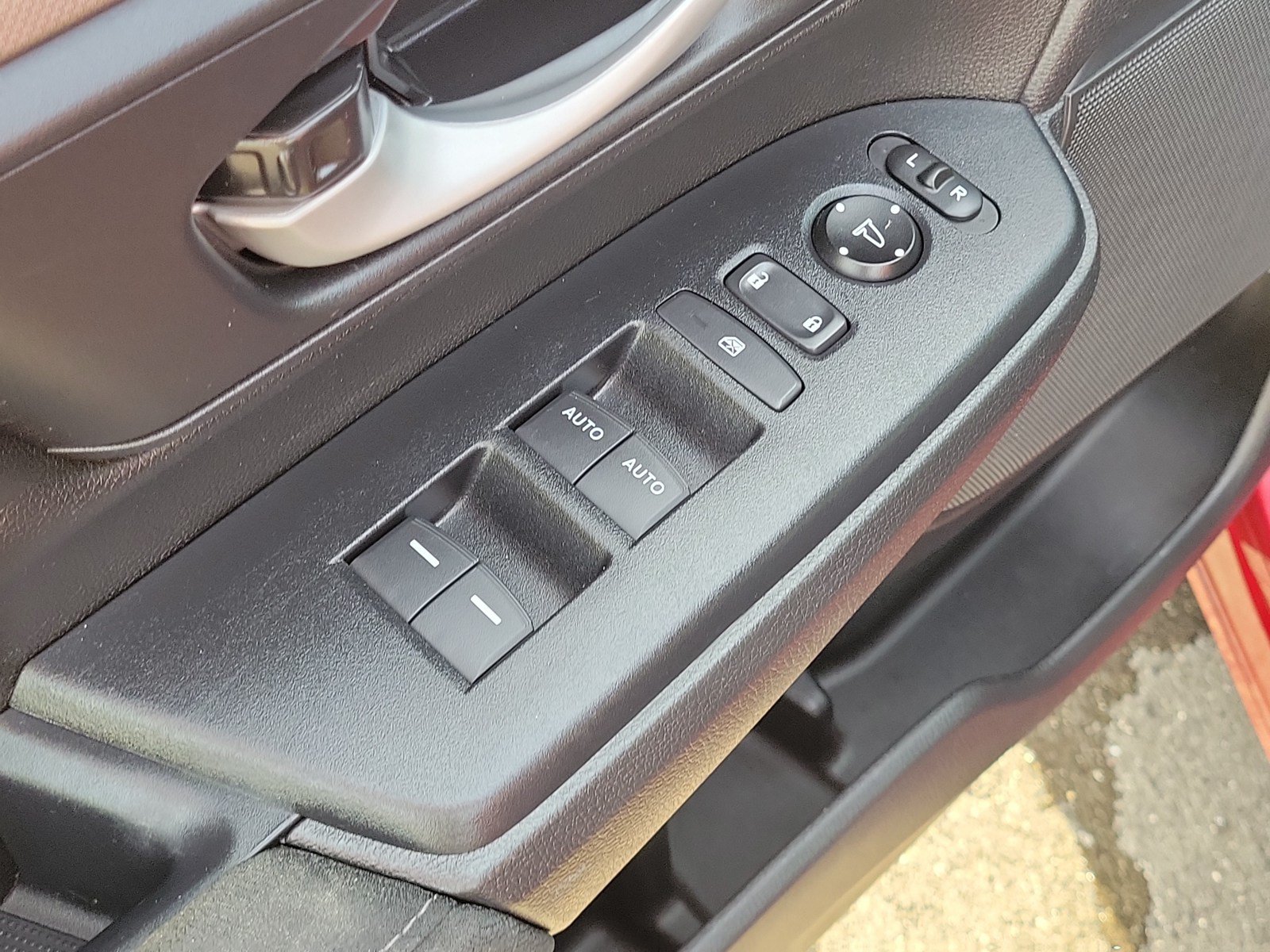 Used 2022 Honda CR-V Special Edition image 14