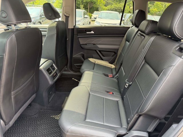 Used 2023 Volkswagen Atlas SE w/ Panoramic Sunroof Package AWD/4WD image 15