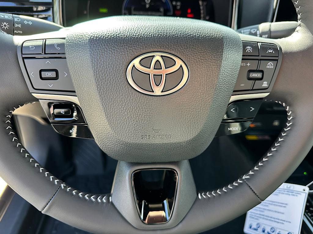 New 2026 Toyota Camry SE w/ Convenience Package AWD/4WD image 12