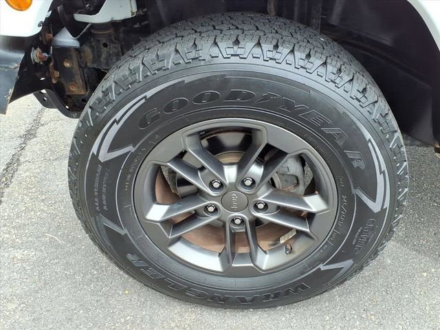 Used 2018 Jeep Wrangler Unlimited Sport AWD/4WD image 9