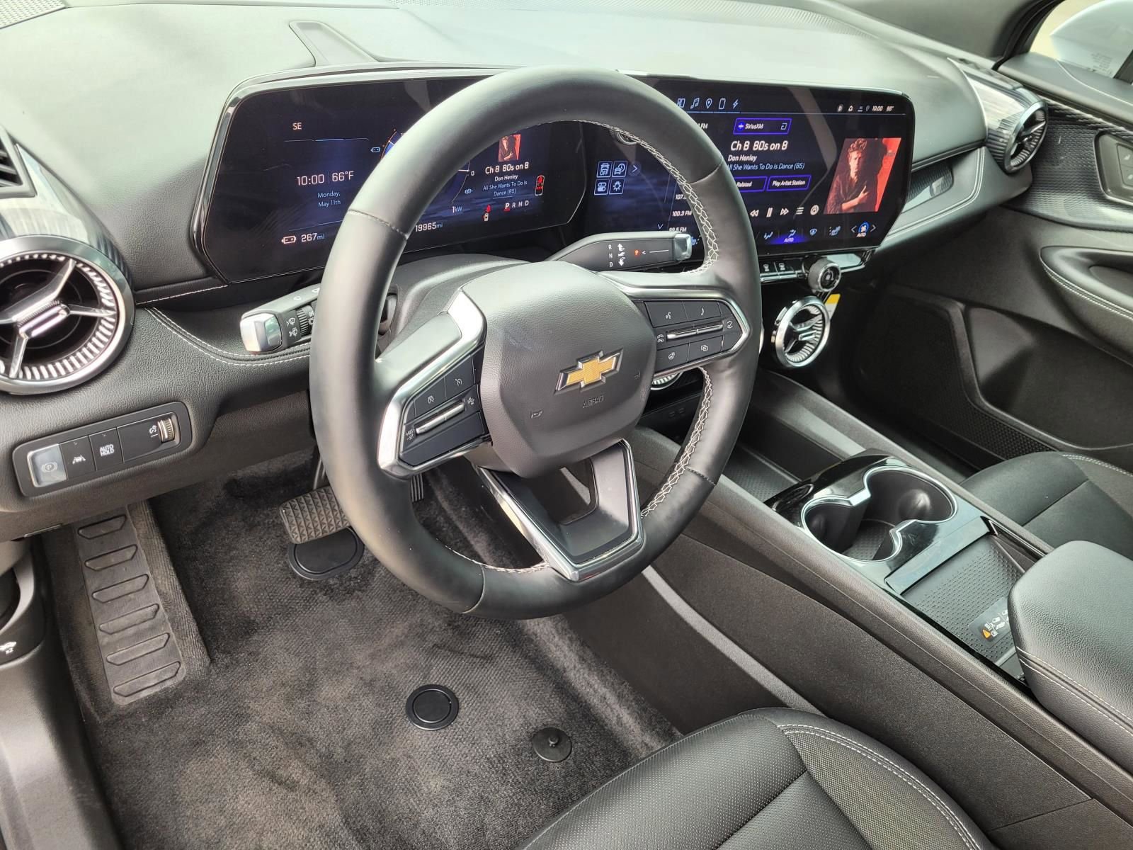Used 2024 Chevrolet Blazer EV LT AWD/4WD image 24