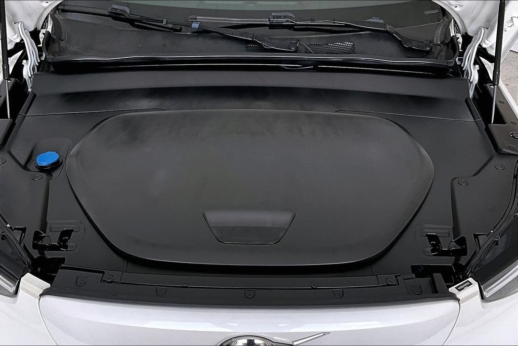 Certified 2023 Volvo C40 P8 Recharge Plus AWD/4WD image 11