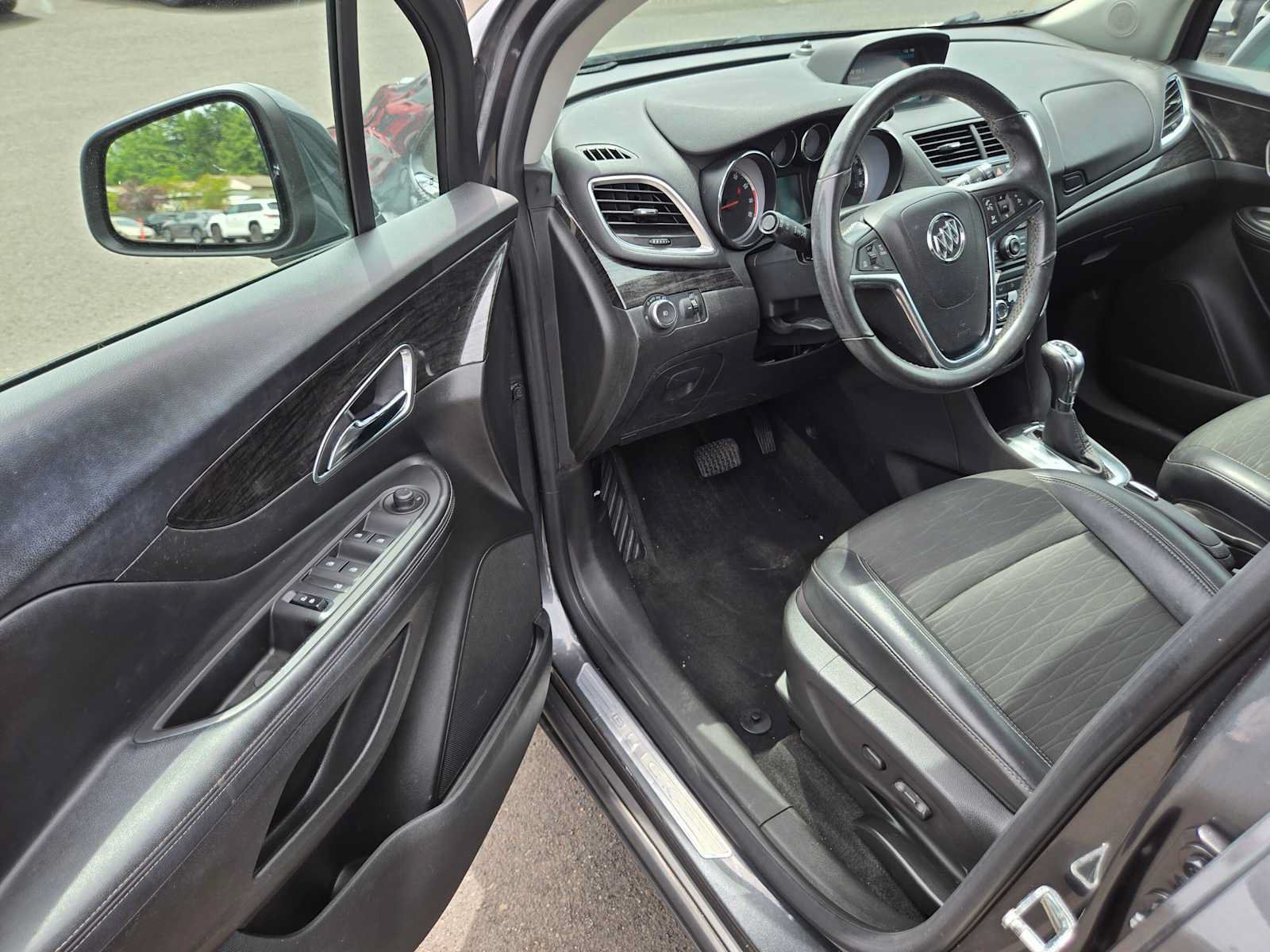Used 2016 Buick Encore Convenience FWD image 21