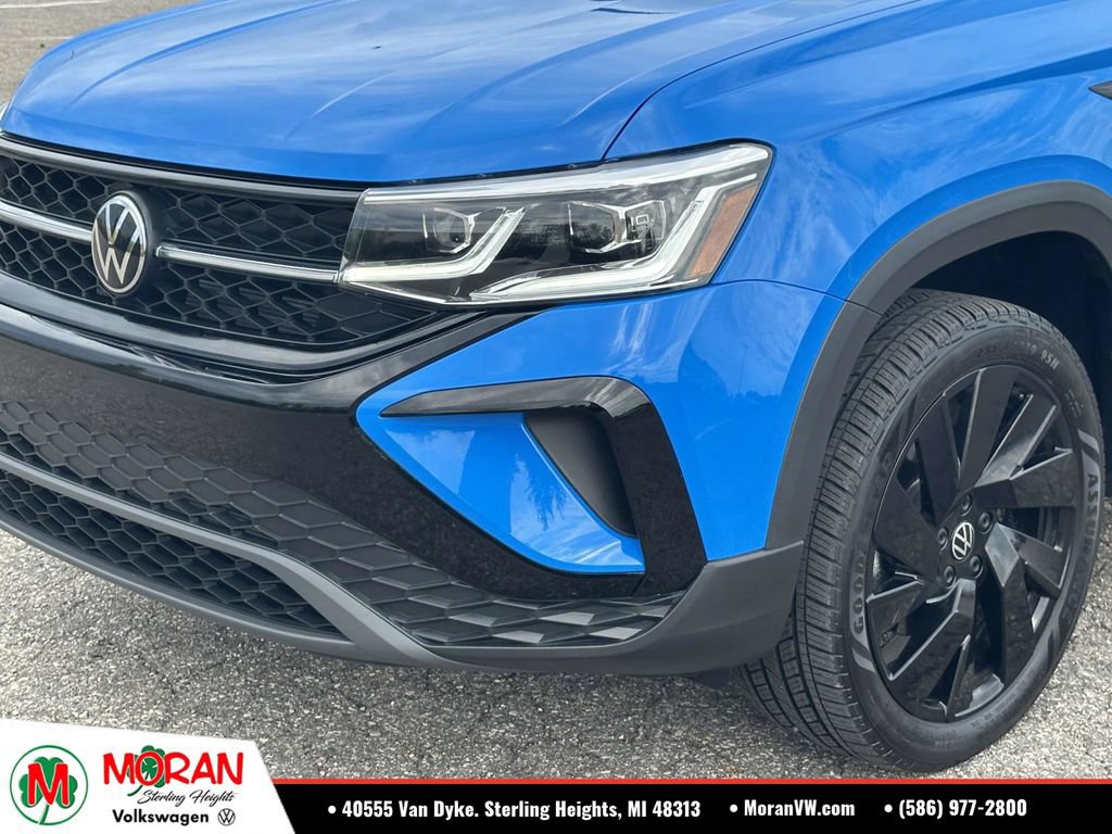 Certified 2024 Volkswagen Taos SE AWD/4WD image 7
