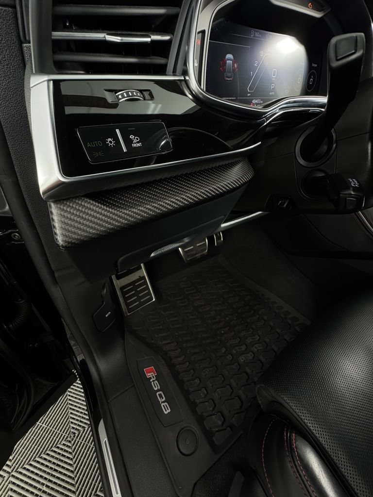 Used 2021 Audi RS Q8 w/ Luxury Package AWD/4WD image 13