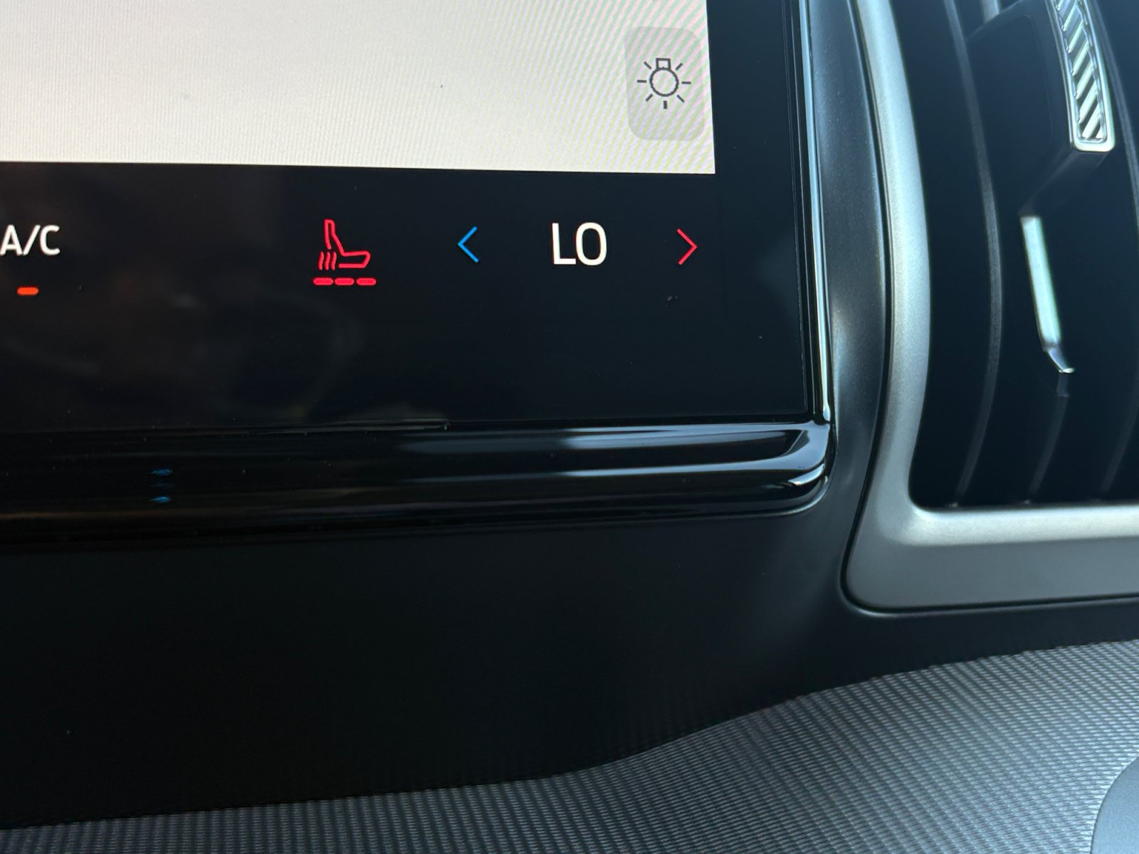 Used 2026 Ford Expedition Active RWD image 26