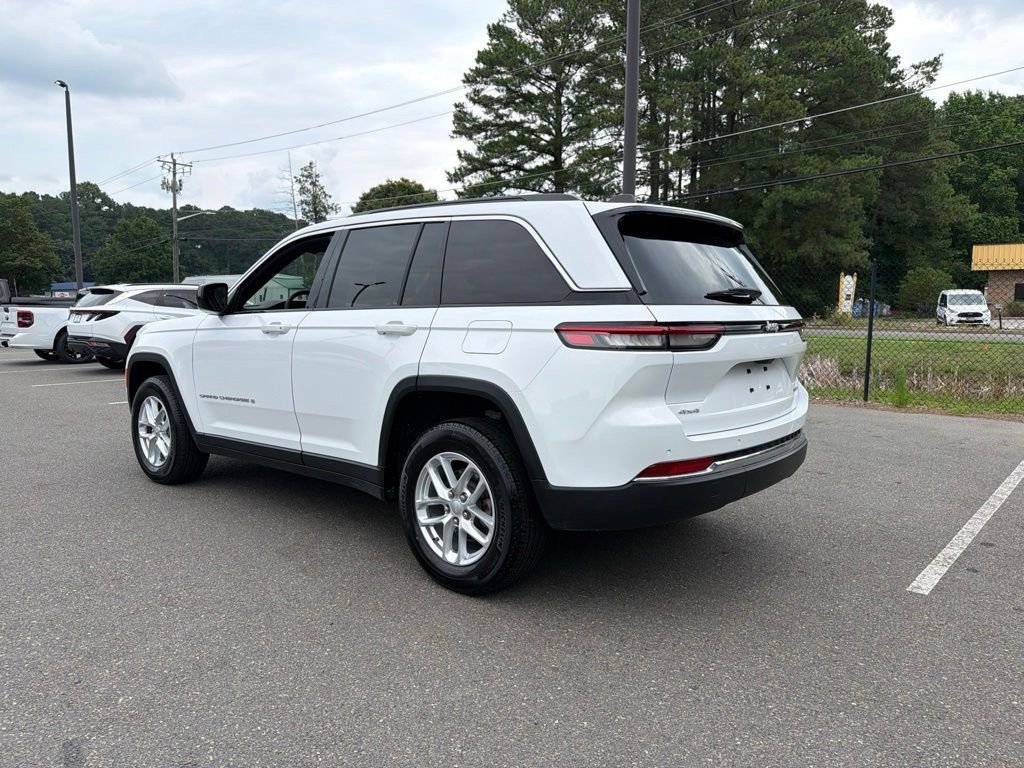 Used 2025 Jeep Grand Cherokee Laredo X w/ Luxury Tech Group I AWD/4WD image 10