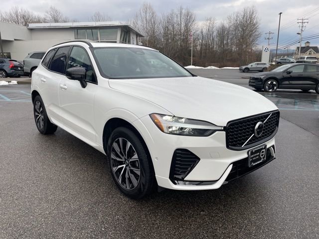 Certified 2025 Volvo XC60 B5 Plus image 5
