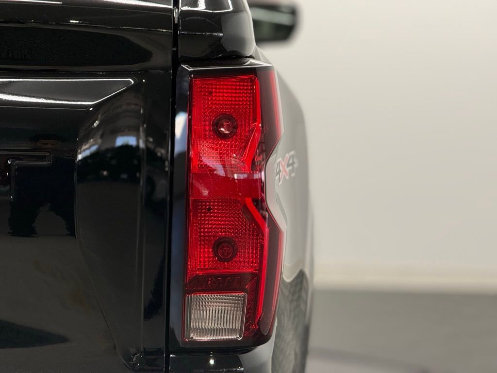 Used 2026 Chevrolet Colorado LT w/ Advanced Trailering Package image 7