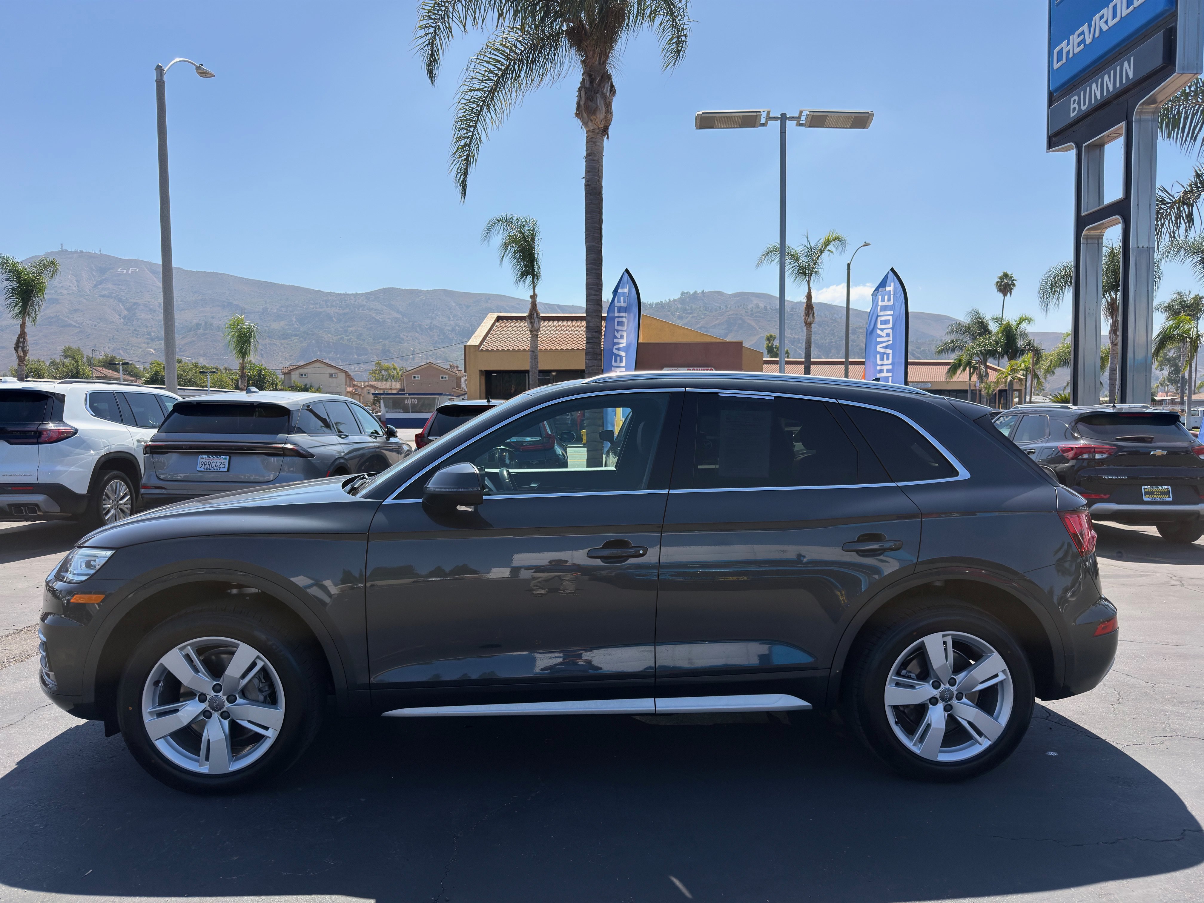 Used 2019 Audi Q5 2.0T Premium w/ Convenience Package AWD/4WD image 5