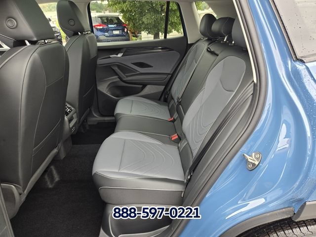 New 2026 Volkswagen Tiguan SE FWD image 8