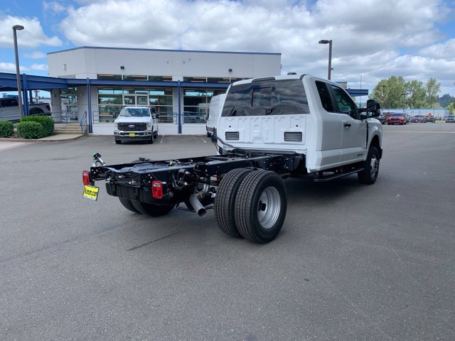 New 2026 Ford F350 XL w/ XL Chrome Package AWD/4WD image 5