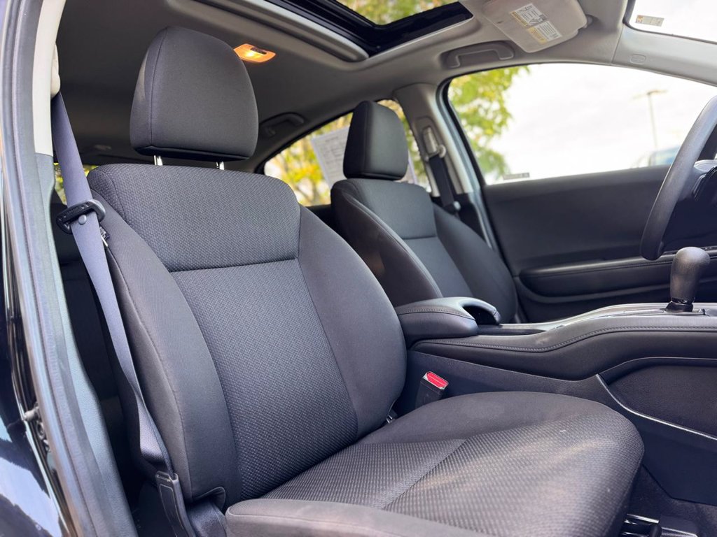 Used 2018 Honda HR-V EX image 27
