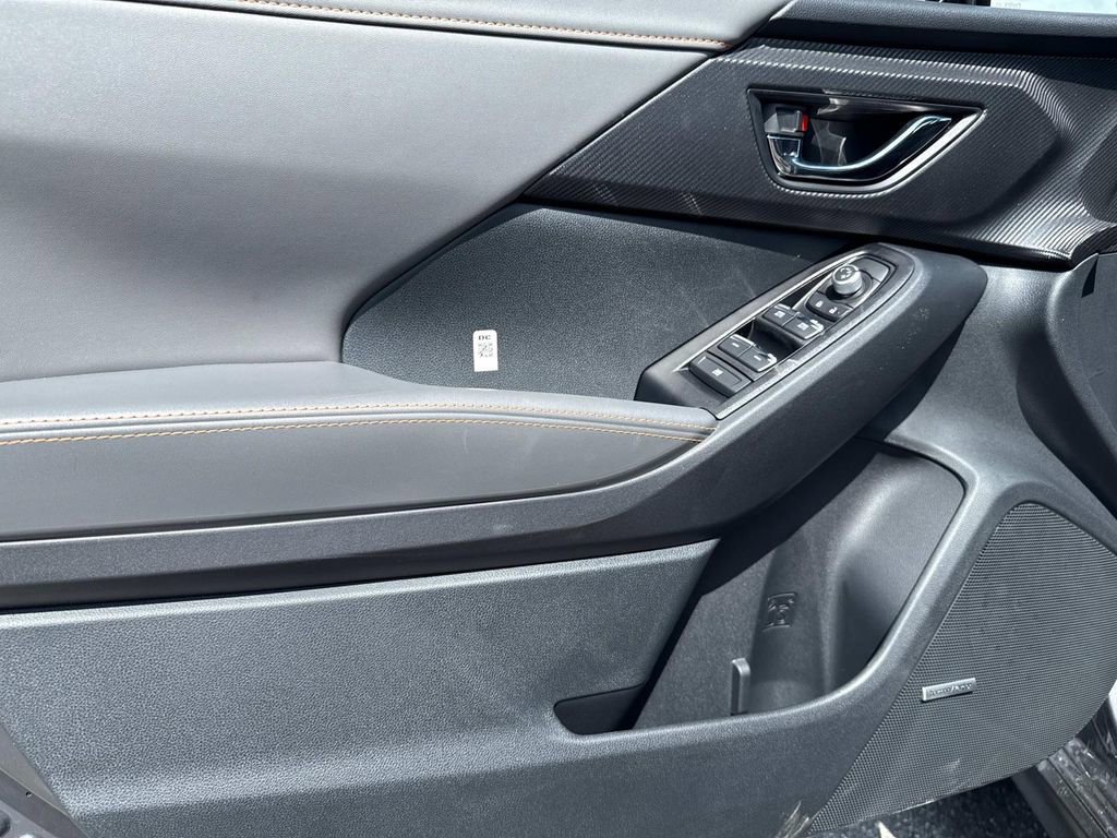 New 2025 Subaru Crosstrek 2.5i Limited w/ Popular Package #3A image 16