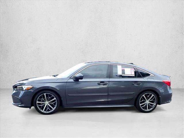 Used 2022 Honda Civic Touring image 2