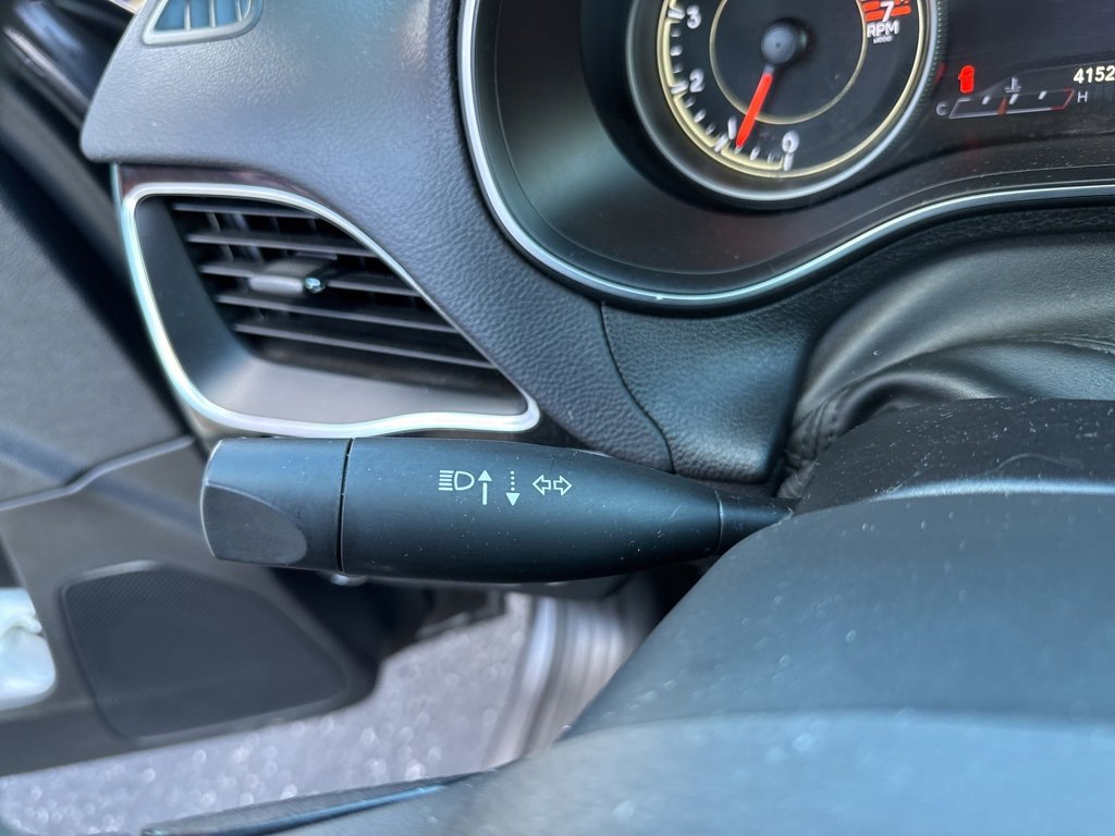 Used 2023 Jeep Cherokee Altitude Lux image 33