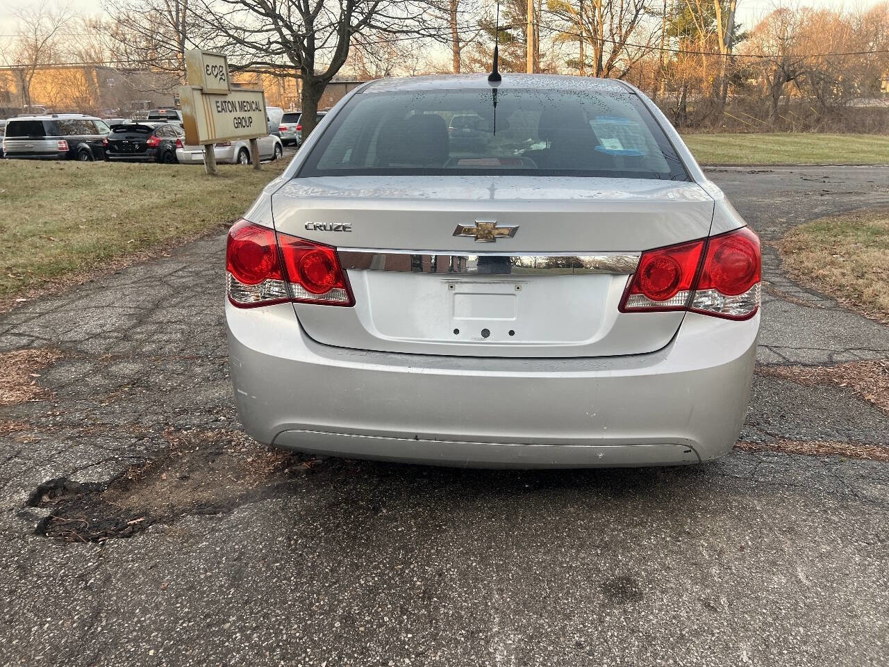 Used 2014 Chevrolet Cruze LS image 6