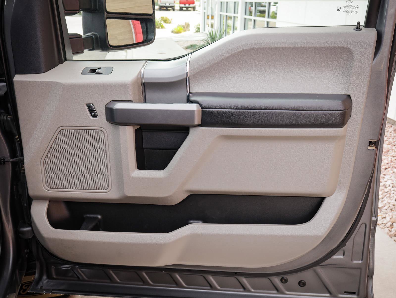 Used 2022 Ford F350 XLT w/ XLT Premium Package image 25