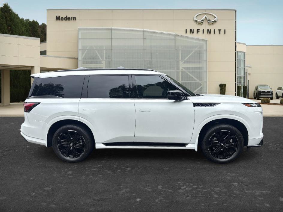 Certified 2026 INFINITI QX80 4WD w/ Sport Exterior Package image 4
