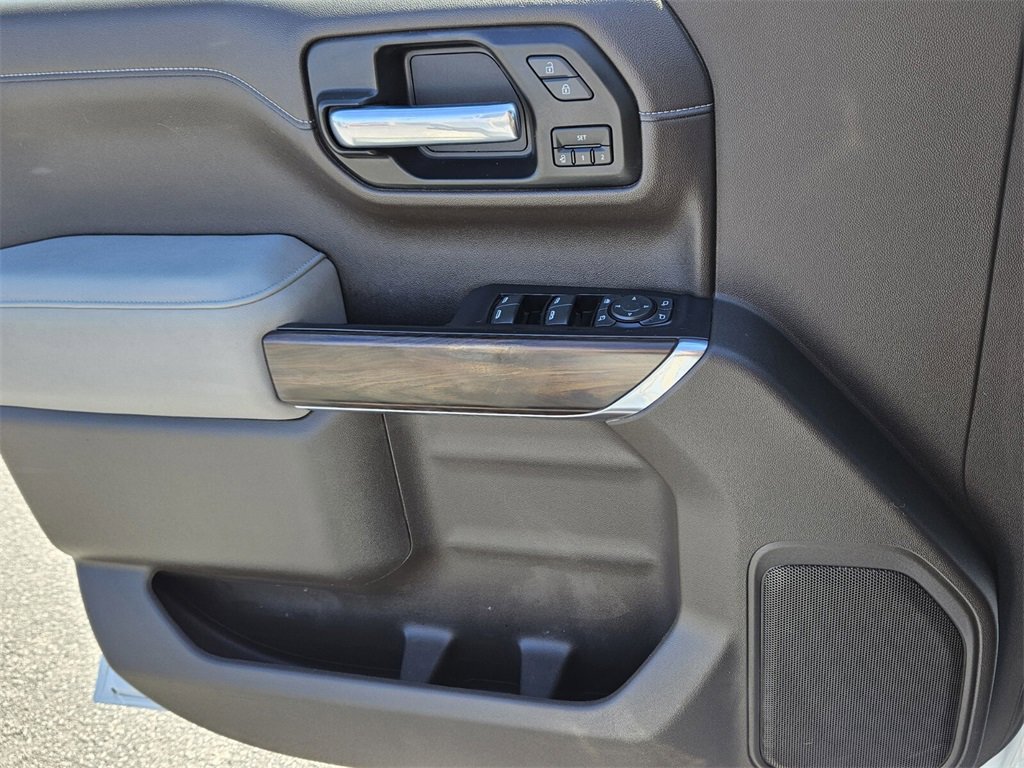 Used 2021 GMC Sierra 1500 SLT w/ SLT Premium Package image 28